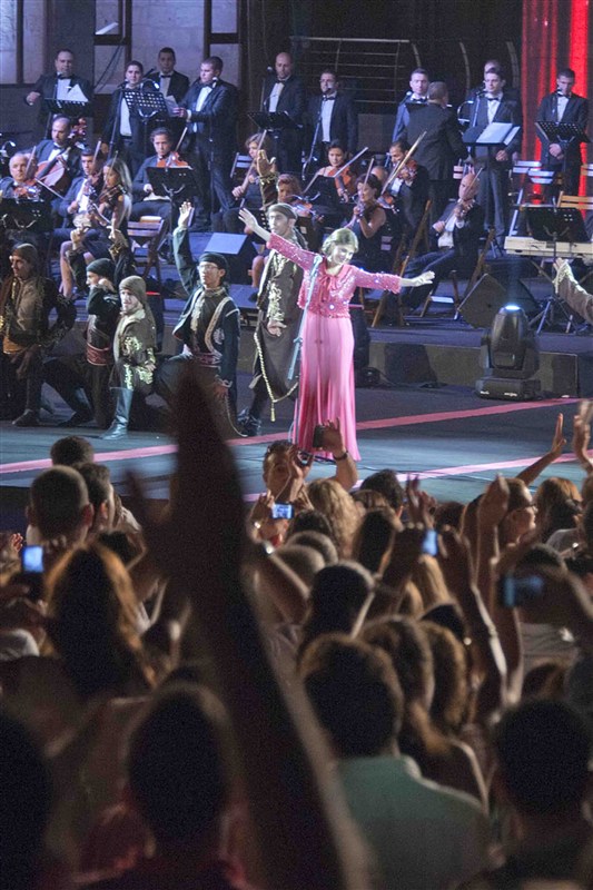 Majida el Roumi @ Batroun